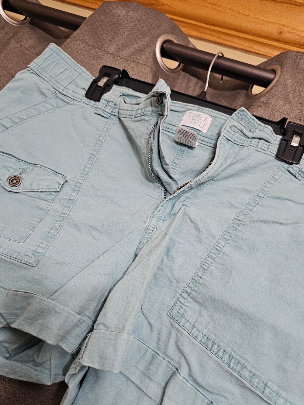 Time and Tru Womans Light Blue Cargo Shorts